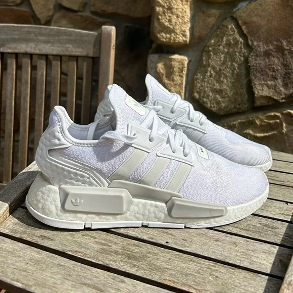 adidas gazelle silver green womens adidas Originals Men NMD R1 Boost Red GY6056 (Solestop.com) 8 main image 1